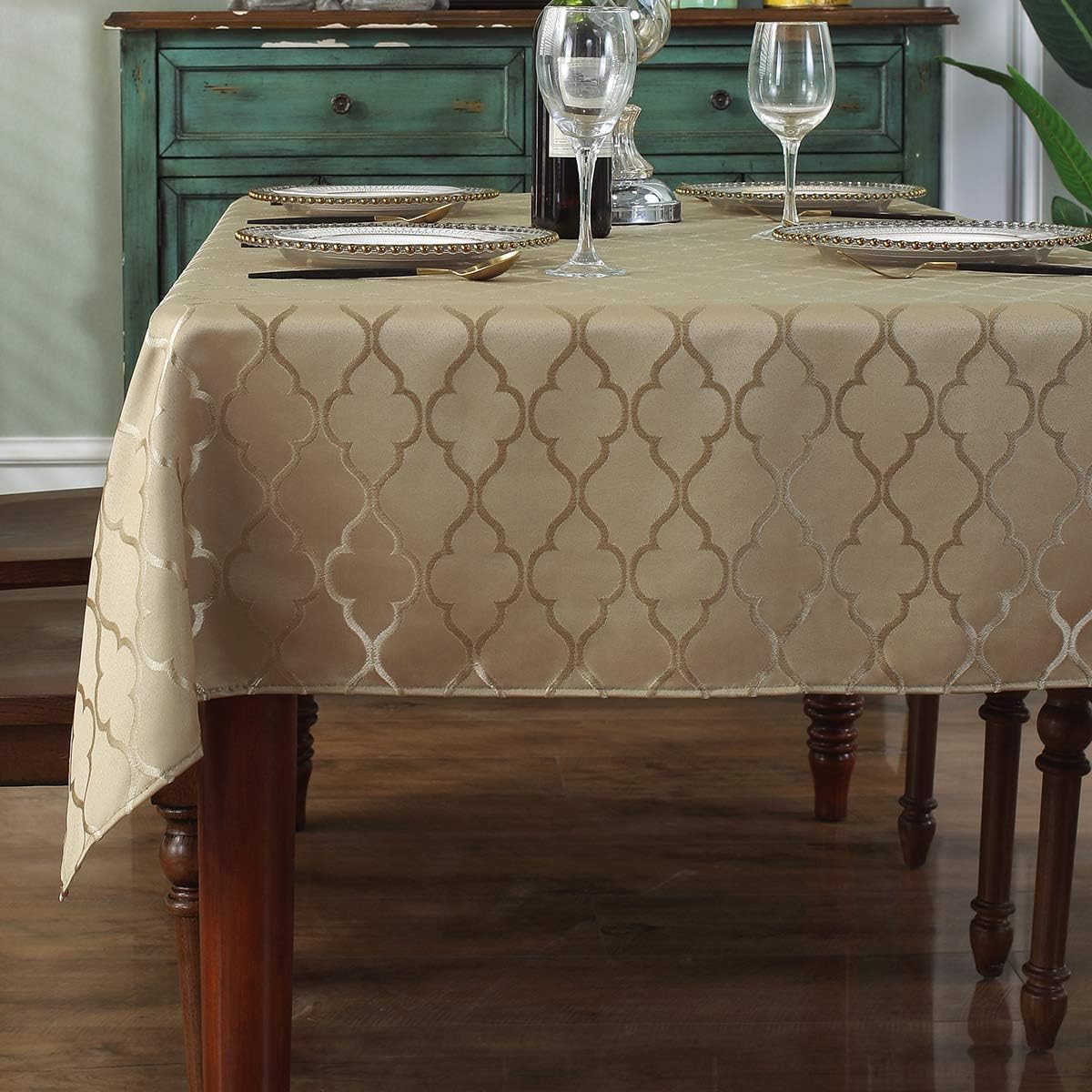 Jacquard Tablecloth Flower Pattern Polyester Table Cloth Spill Proof Dust-Proof Wrinkle Resistant Table Cover for Kitchen Dining Tabletop Decoration (Rectangle/Oblong, 52" x 70" (4-6 Seats), Gold)