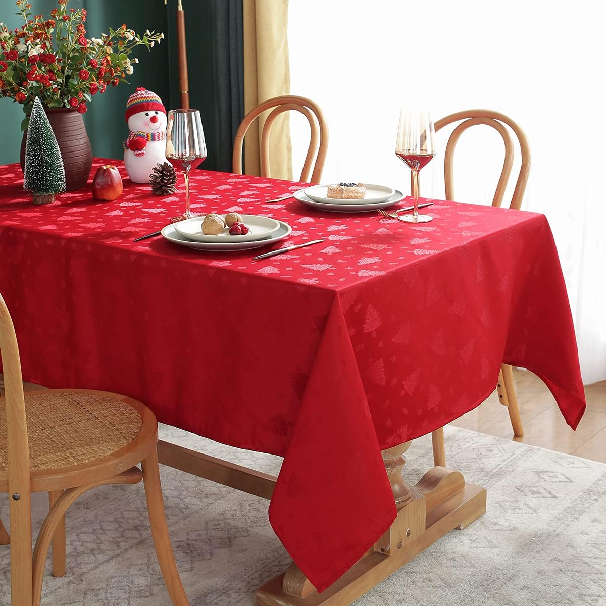 Christmas Tablecloth Rectangle, Jacquard Table Cloth Spillproof and Wrinkle Resistant with Christmas Tree Patterns for Dining Room & Holiday Decoration (Red, Rectangle/Oblong, 52" x 70" (4-6 Seats))