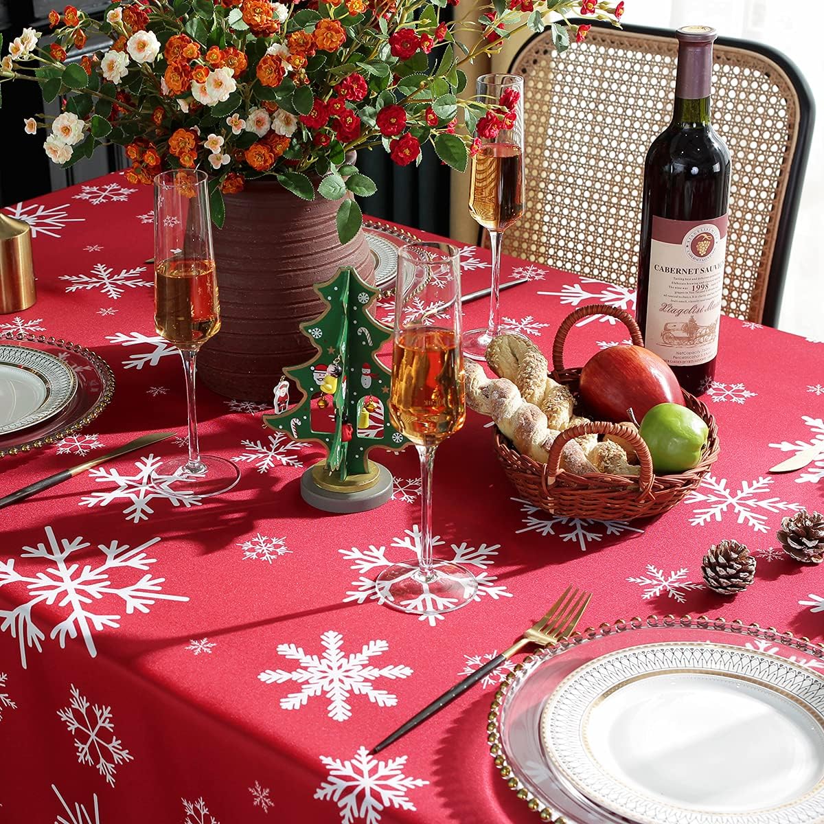 SASTYBALE Christmas Tablecloth Rectangle, Table Cloth with Snowflake Decorations, Heavy Weight & Spillproof Table Cover for Dining, Party & Holidays (Snow Patterns, Rectangle, 52" x 70" (4-6 Seats))