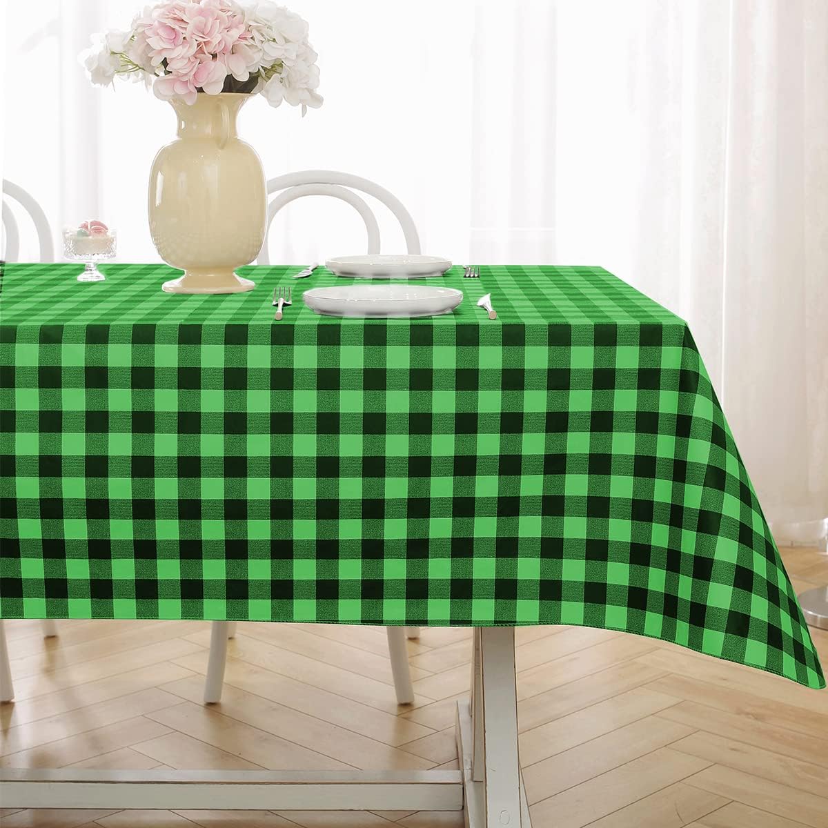 Saint Patricks Day Checkered Vinyl Tablecloth With Flannel Backing Rectangle 60 x 84 Inch, Waterproof & Stain Resistant Heavy Plastic Table Cover for Dining, Party, Indoor, Outdoor, Green and Black