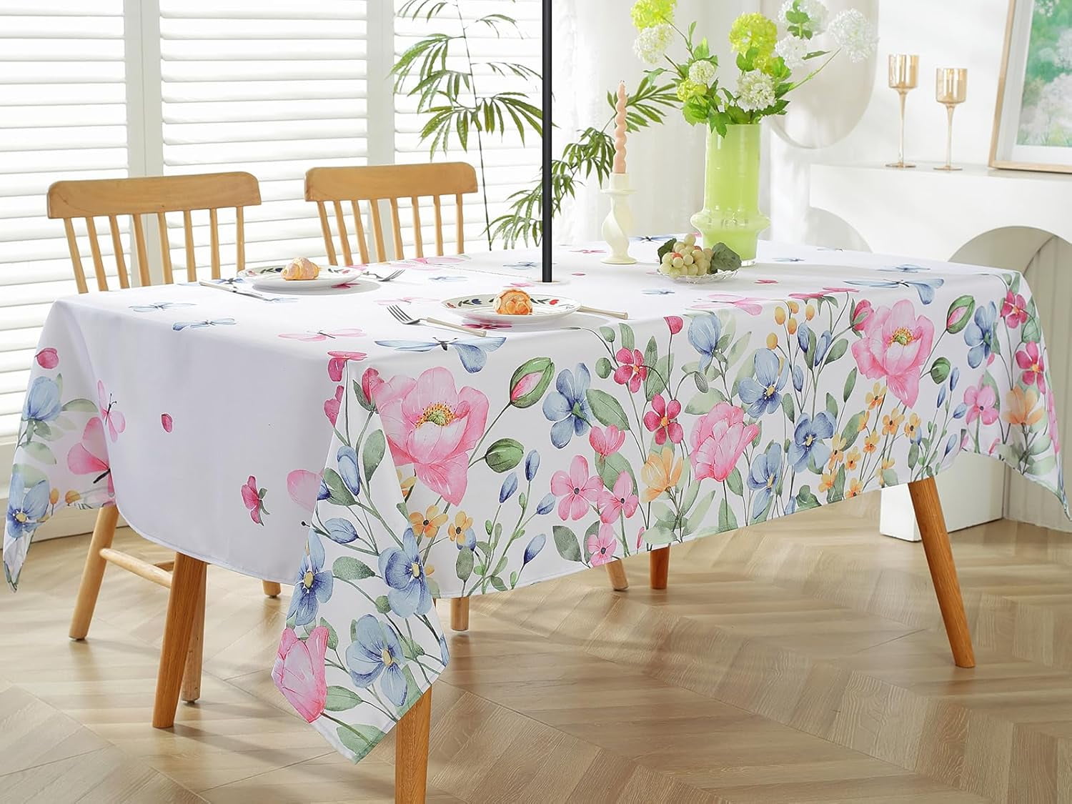 Spring Summer Floral Tablecloth with Umbrella Hole Rectangle 52 x 70 Inch Blooming Flower Watercolor Zippered Table Cloth, Washable Fabric Table Cover for Dining, Party, Picnic, Outdoor, Pink